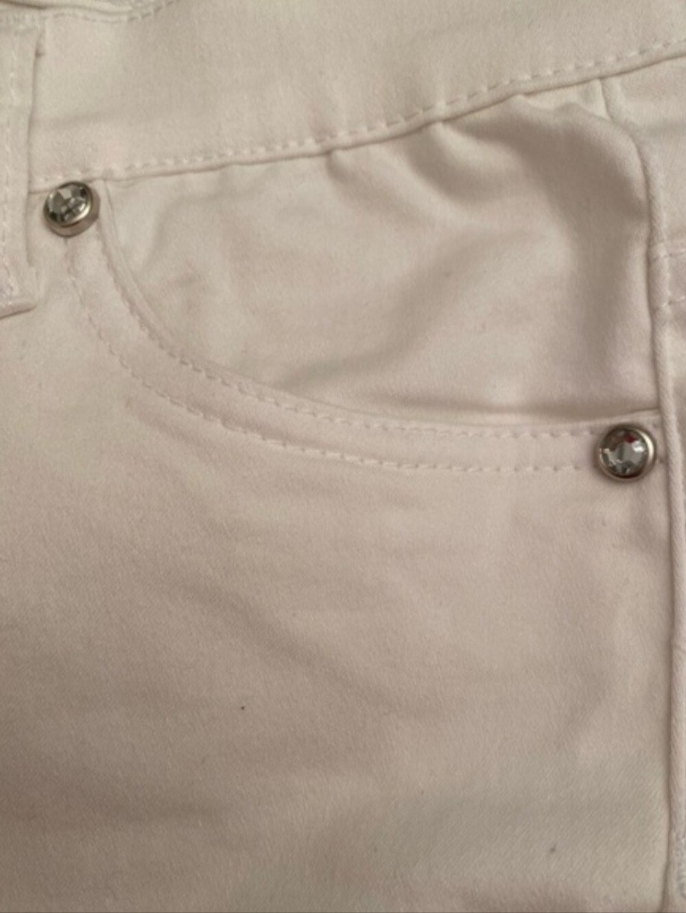 Venus Women’s Size 10 White Skinny Jeans with Floral Decals on the Legs NWOT - Picture 5 of 9